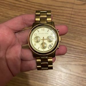 COPY - Gold Michael kors watch, large face, amazing!